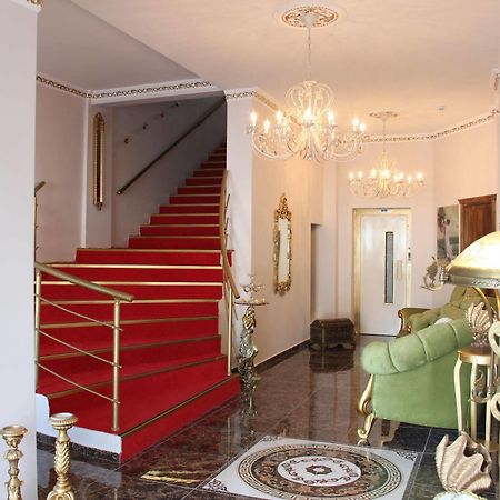 Huri & Nuri Hotel (Adults Only) Фоча Екстериор снимка