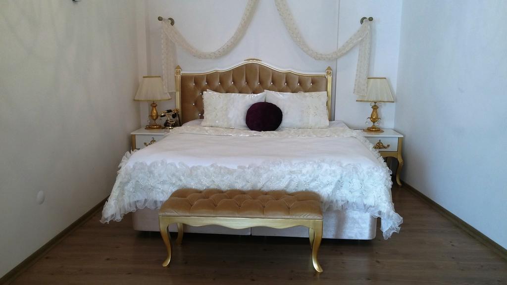Huri & Nuri Hotel (Adults Only) Фоча Екстериор снимка