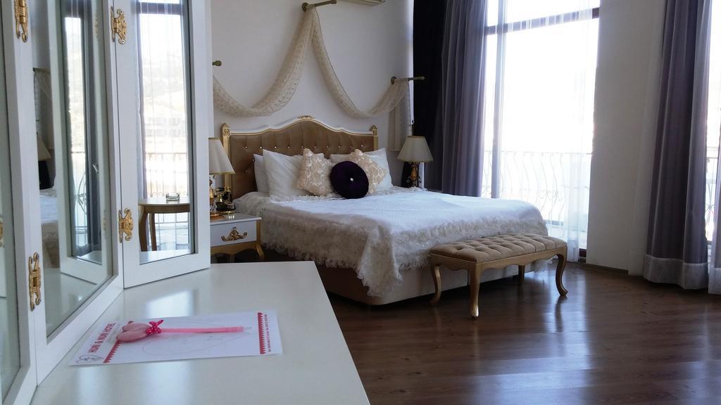 Huri & Nuri Hotel (Adults Only) Фоча Екстериор снимка