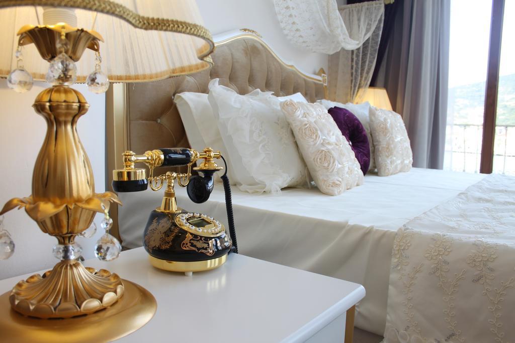 Huri & Nuri Hotel (Adults Only) Фоча Екстериор снимка